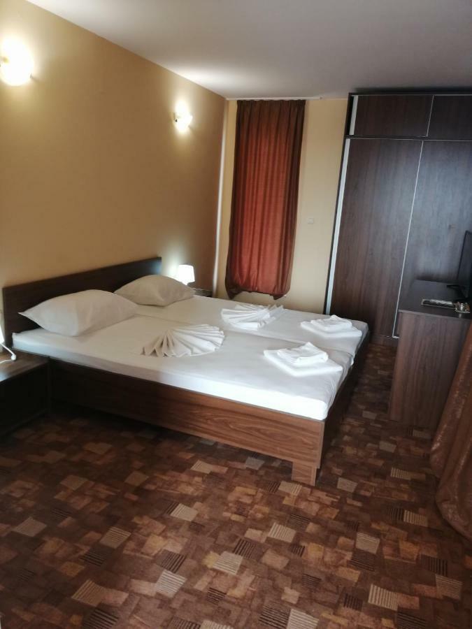 Hotel Sapphire プリモルスコ エクステリア 写真